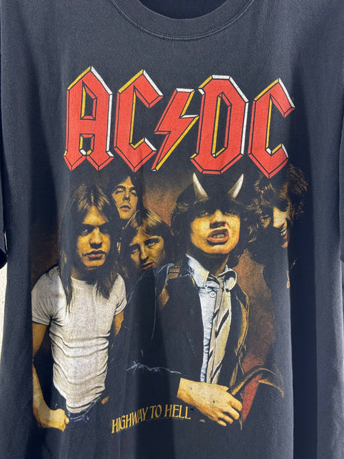 2001 AC/DC